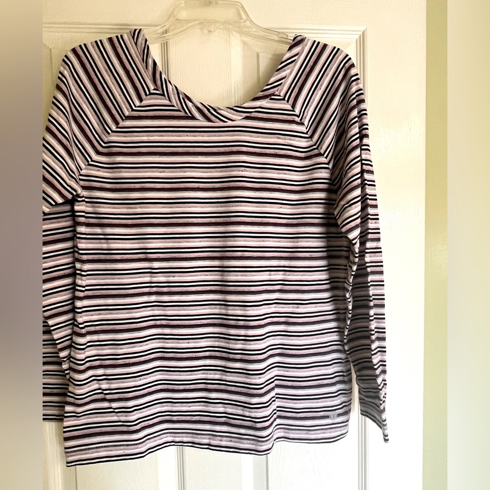 T by Talbots Women’s long-sleeved striped top (size L in EUC)